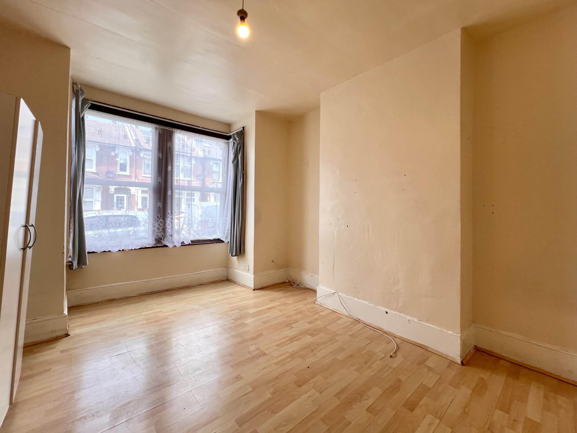 Shakespeare Crescent, London, E12 6LL, Image 2