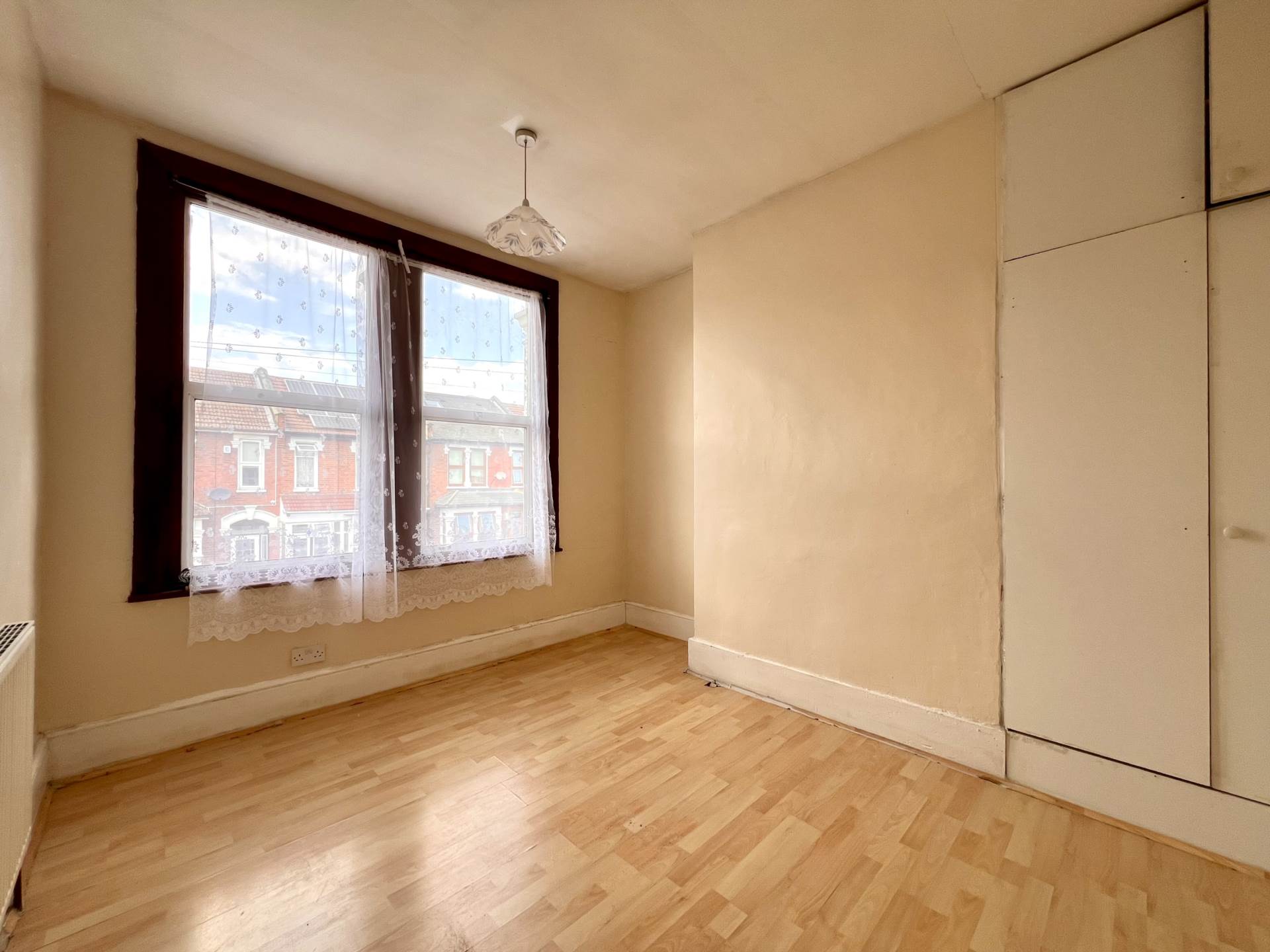 Shakespeare Crescent, London, E12 6LL, Image 9