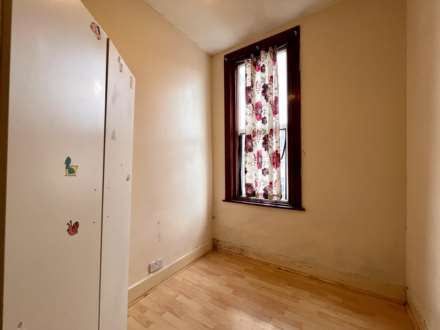 Shakespeare Crescent, London, E12 6LL, Image 11