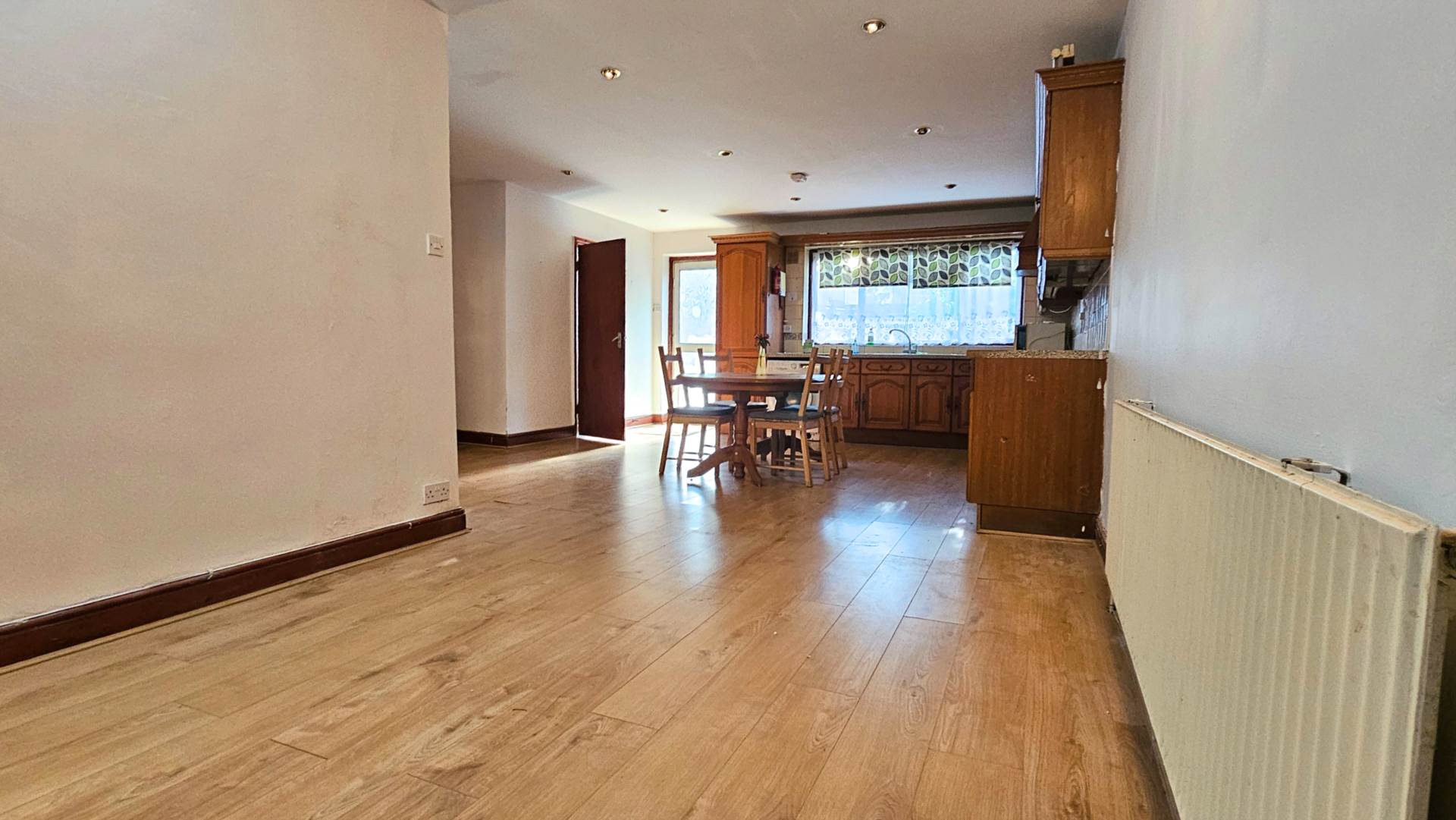 Leamington Garden, Seven Kings, IG3 9NA, Image 4