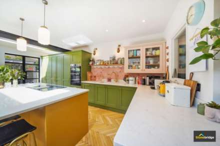 Haldane Road, East Ham, E6 3JW, Image 6