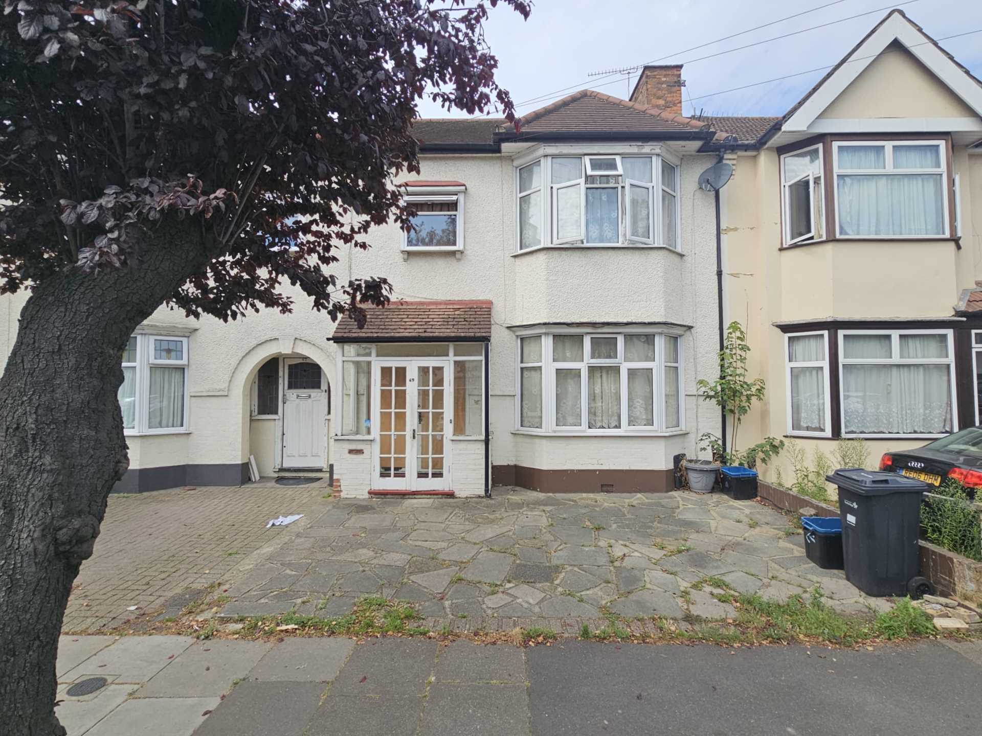 Charter Avenue, Ilford, IG2 7AD, Image 1