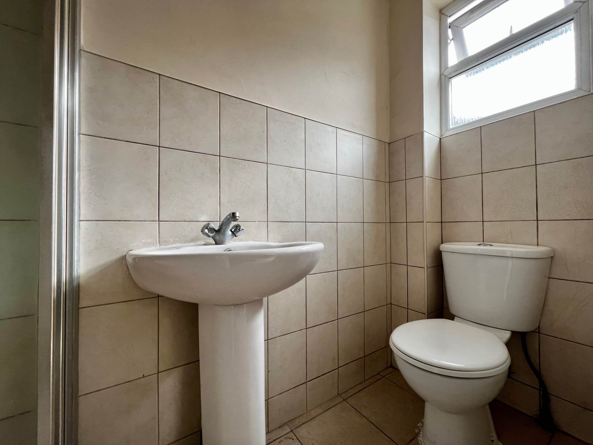 Chesterton Road, Plaistow, E13, Image 8