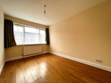 Chesterton Road, Plaistow, E13, Image 6