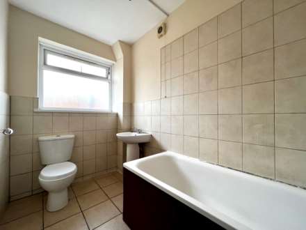 Chesterton Road, Plaistow, E13, Image 7