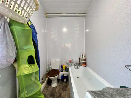 Barking Road, Plaistow, E13, Image 11