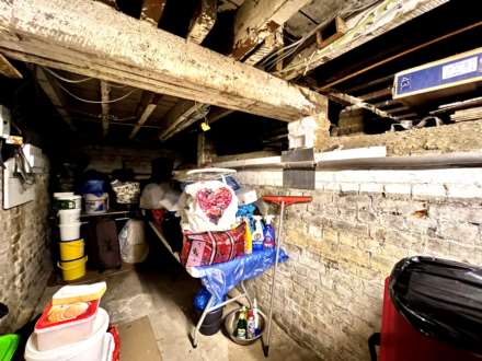 Barking Road, Plaistow, E13, Image 15