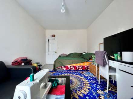 Barking Road, Plaistow, E13, Image 5
