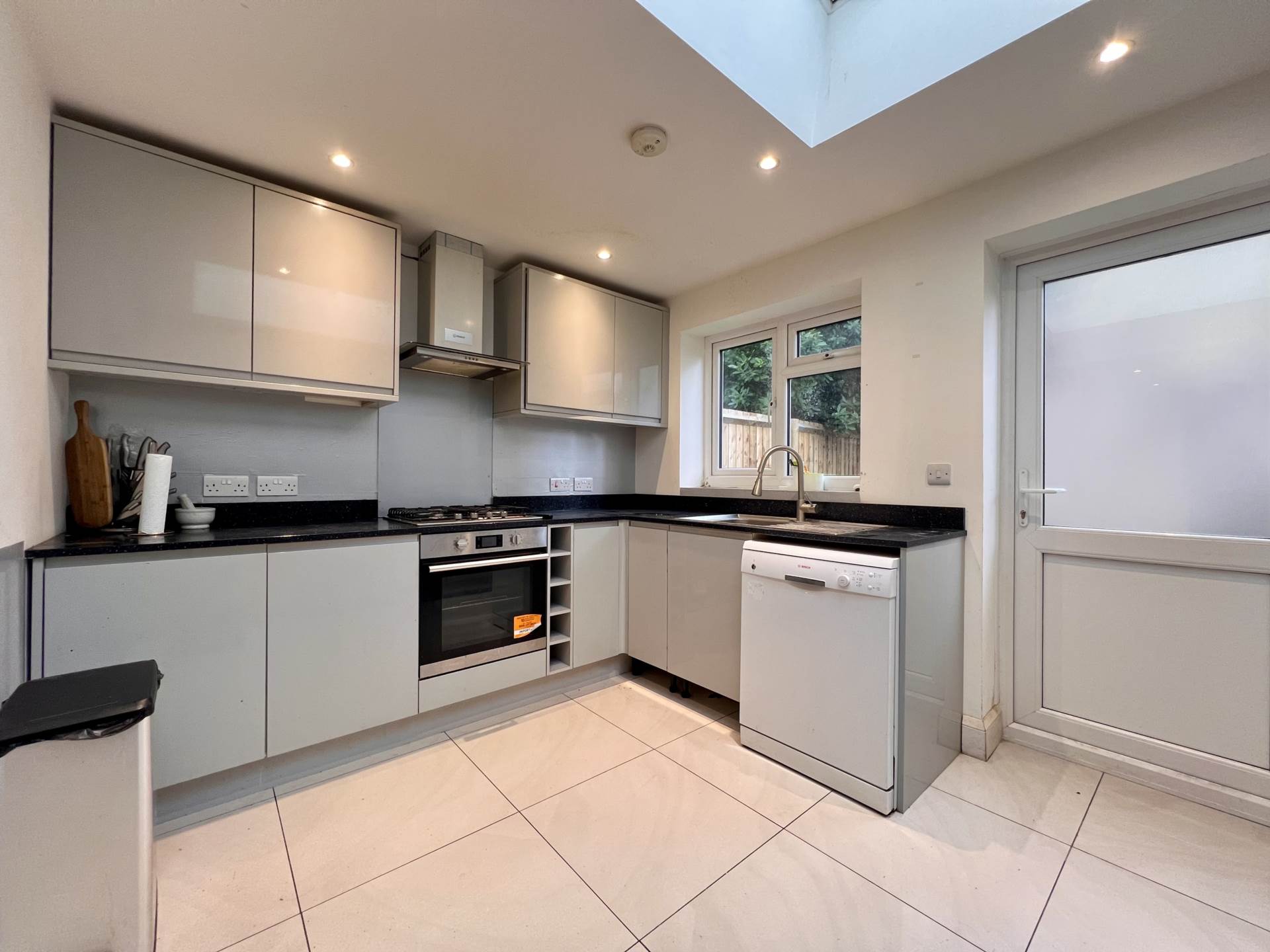 Credon Road, Plaistow, E13, Image 10