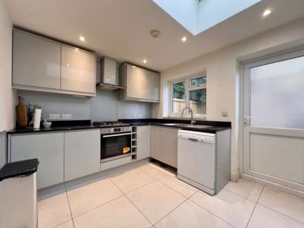 Credon Road, Plaistow, E13, Image 10