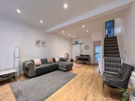 Credon Road, Plaistow, E13, Image 2