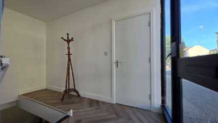 High St North, Manor Park, E12 6SB, Image 3
