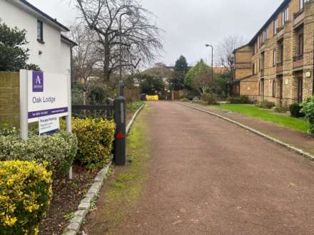 Cambridge Road, London, E11 2PS, Image 2