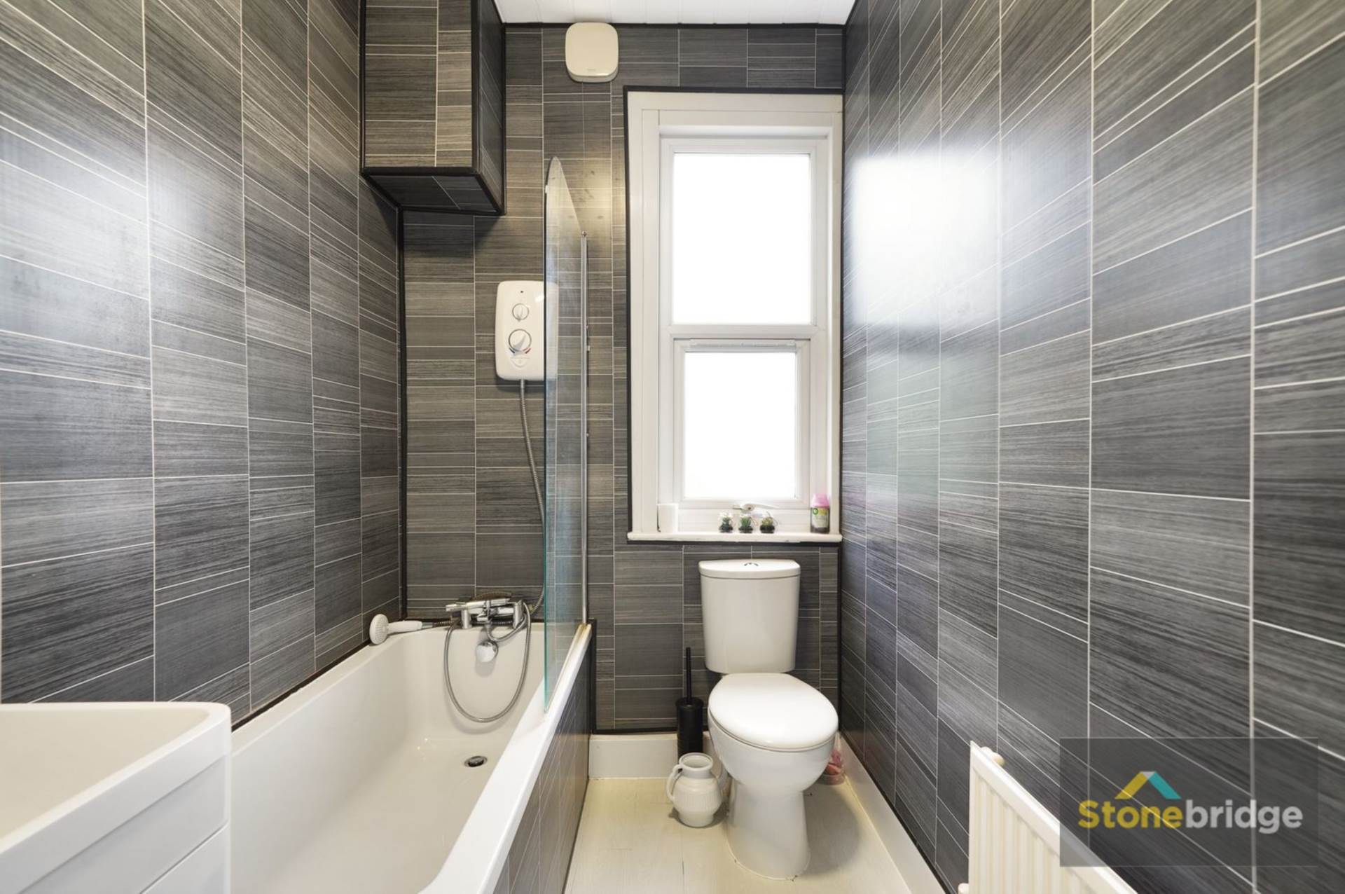 Hatherley Gardens, East Ham, E6 3HG, Image 17