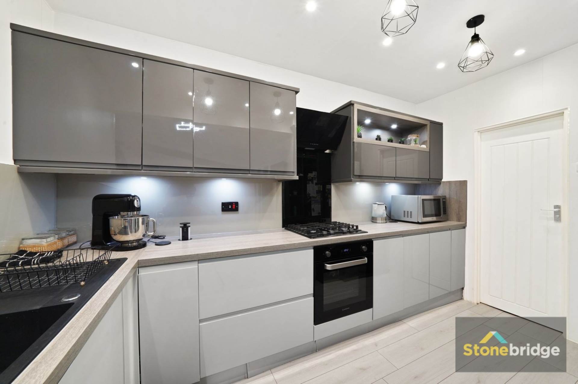 Hatherley Gardens, East Ham, E6 3HG, Image 5
