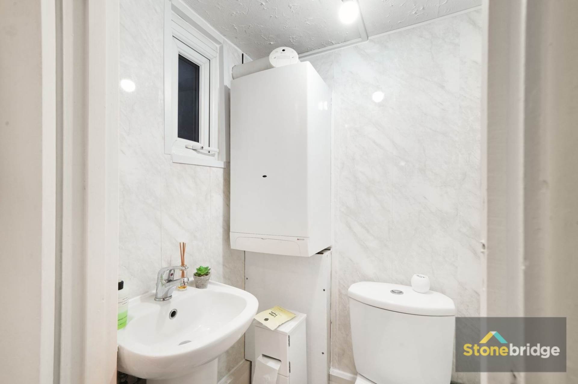 Hatherley Gardens, East Ham, E6 3HG, Image 9