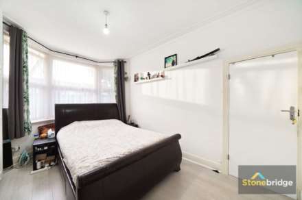 Hatherley Gardens, East Ham, E6 3HG, Image 11