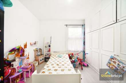Hatherley Gardens, East Ham, E6 3HG, Image 14