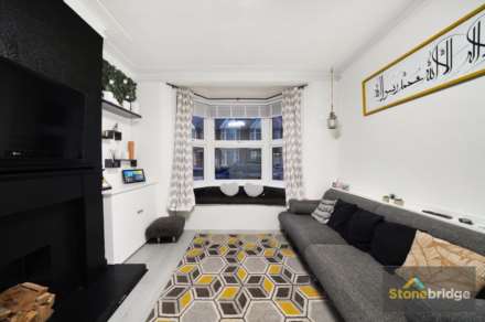 Hatherley Gardens, East Ham, E6 3HG, Image 3