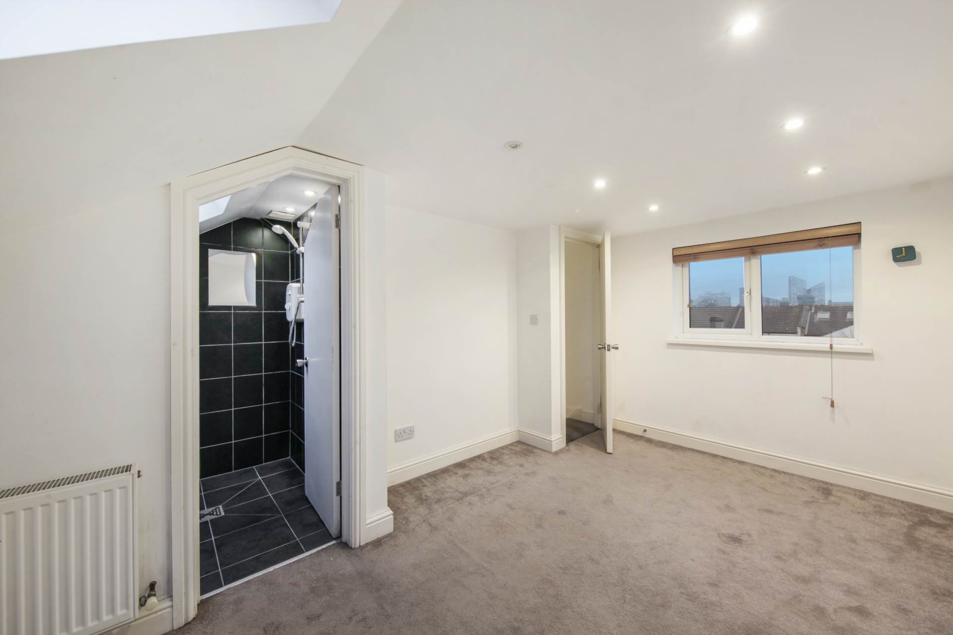 Fourth Avenue, Manor Park, E12 6DB, Image 14