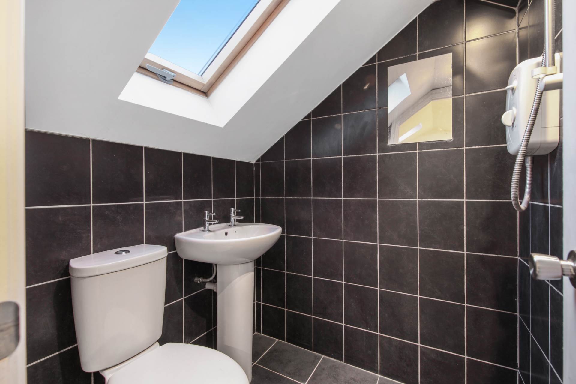 Fourth Avenue, Manor Park, E12 6DB, Image 16