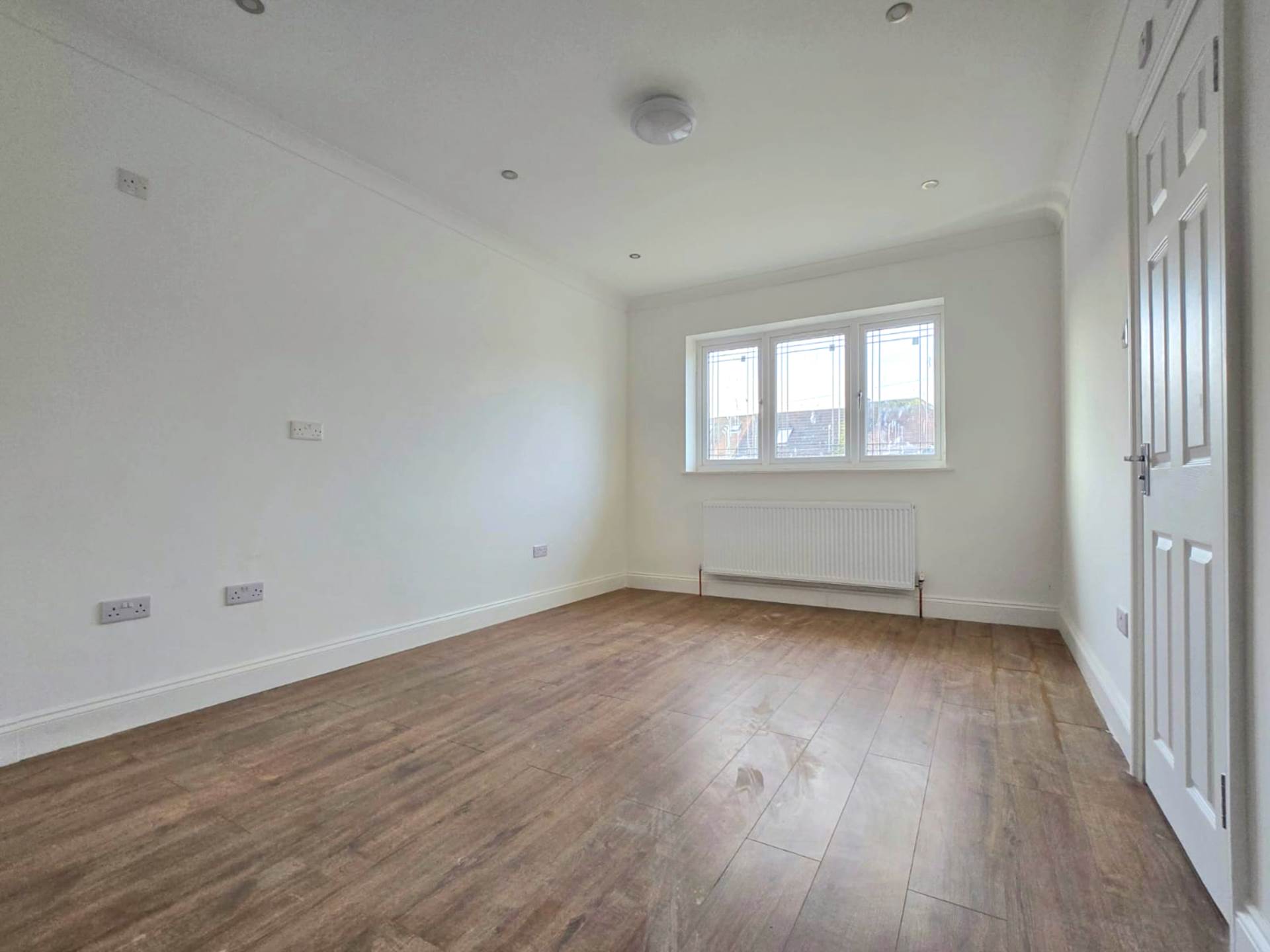Leyswood Drive, Ilford, IG2 7JE, Image 14