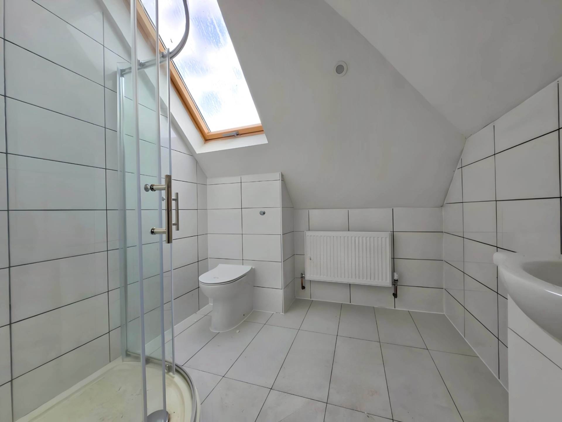 Leyswood Drive, Ilford, IG2 7JE, Image 15