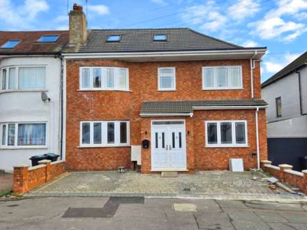 Leyswood Drive, Ilford, IG2 7JE, Image 1