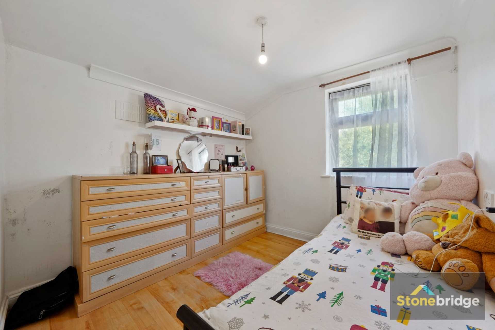 Lawrence Road, East Ham, E6 1JN, Image 11