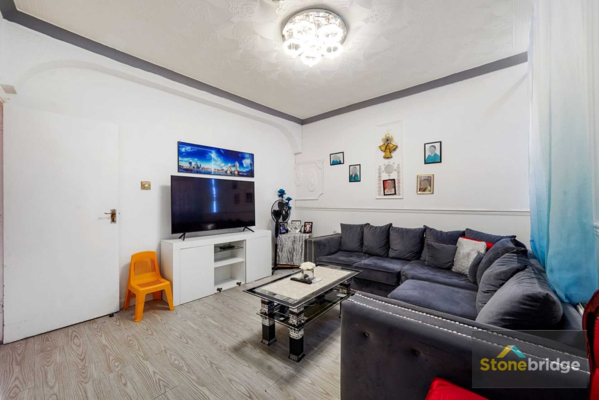 Lawrence Road, East Ham, E6 1JN, Image 4