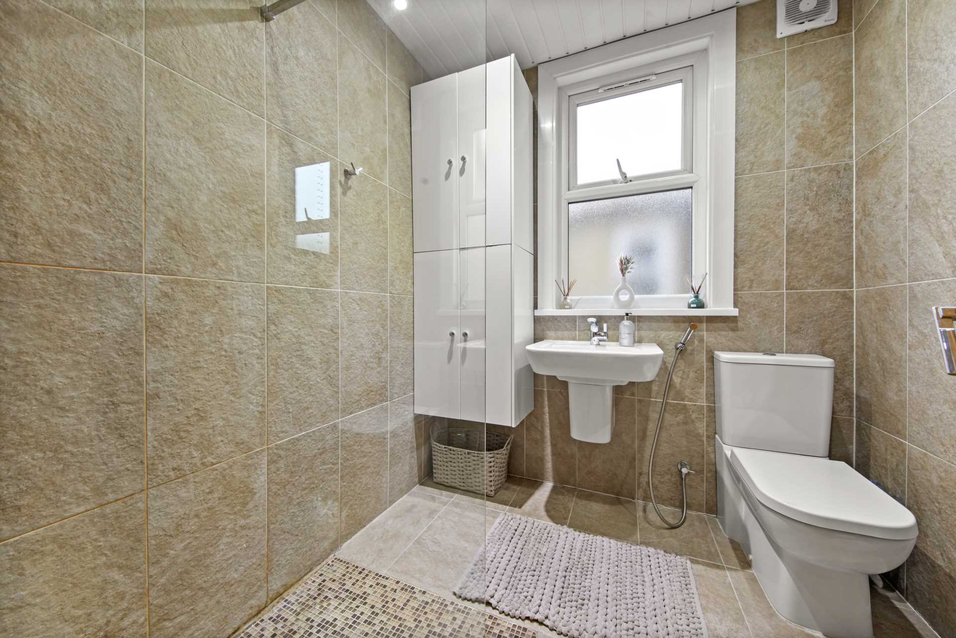 Burghley Road, Leytonstone, E11, Image 17