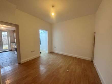 Mayville Road, Leytonstone, E11, Image 2