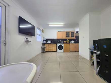 Glenparke Road, Forest Gate, E7, Image 3
