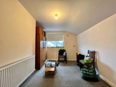 Woodhouse Grove, London, E12 6SR, Image 10