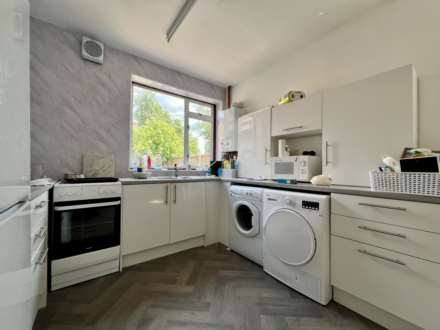 Woodhouse Grove, London, E12 6SR, Image 17