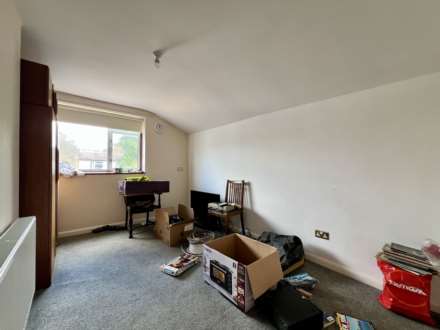 Woodhouse Grove, London, E12 6SR, Image 21
