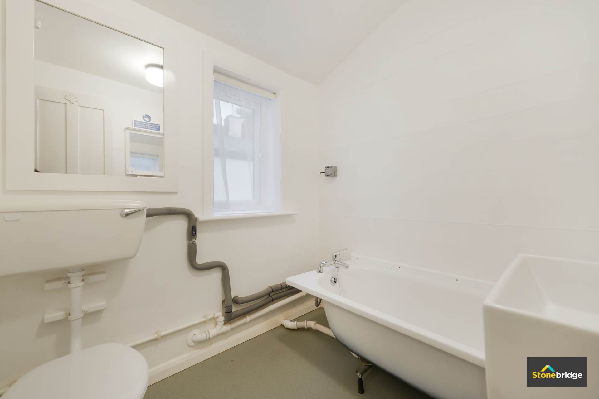 Plashet Road, Plaistow, E13, Image 15