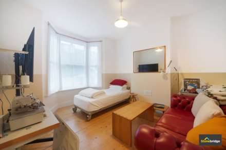 Plashet Road, Plaistow, E13, Image 2