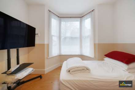 Plashet Road, Plaistow, E13, Image 3