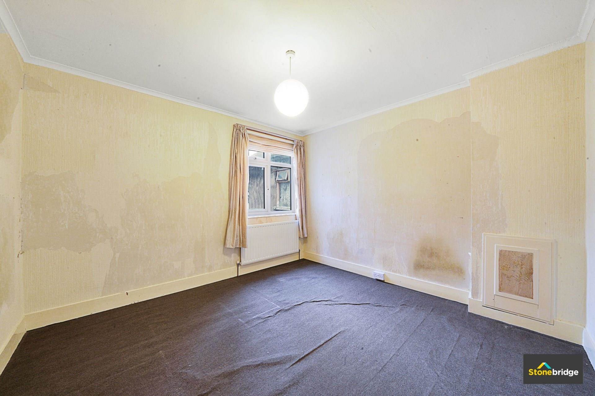 Landseer Avenue, London, E12, Image 4