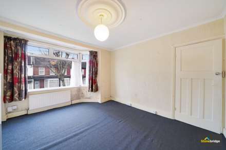 Landseer Avenue, London, E12, Image 3