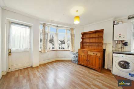 Landseer Avenue, London, E12, Image 7