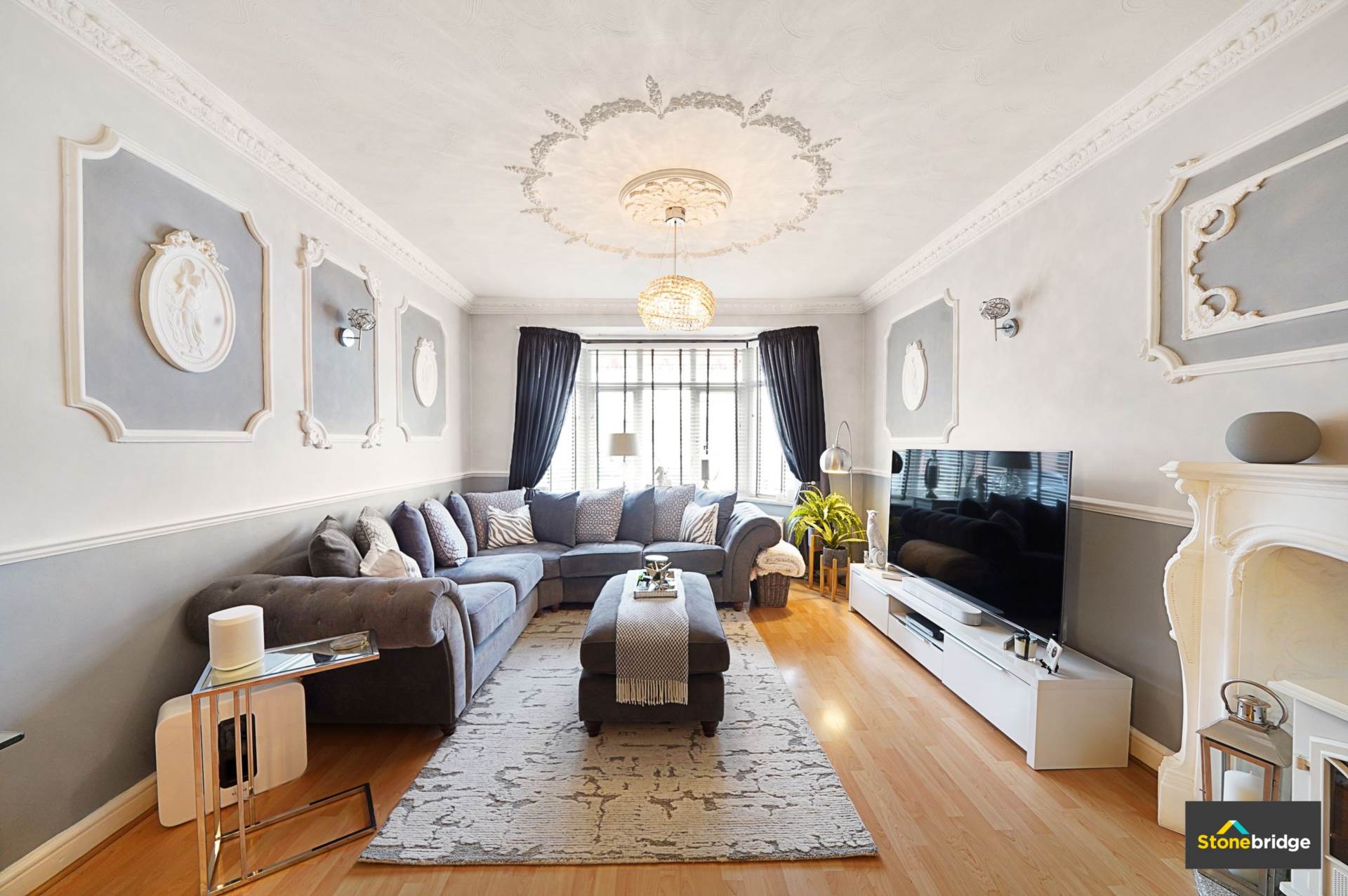 Lonsdale Avenue, Eastham, E6, Image 2