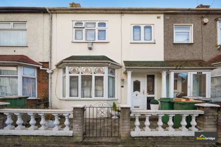Lonsdale Avenue, Eastham, E6, Image 15