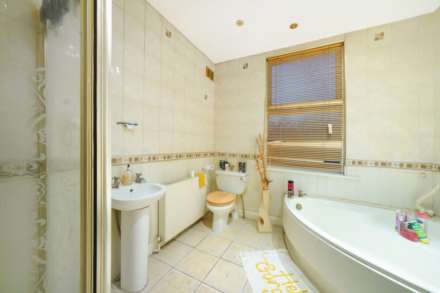 Bedford Road, London, E6 2NL, Image 13