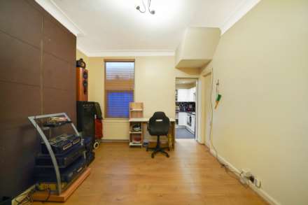 Bedford Road, London, E6 2NL, Image 2