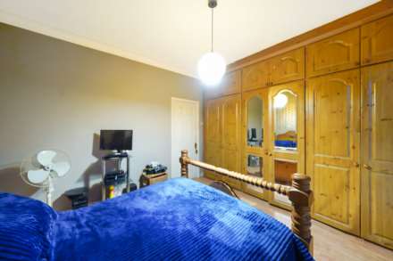 Bedford Road, London, E6 2NL, Image 9