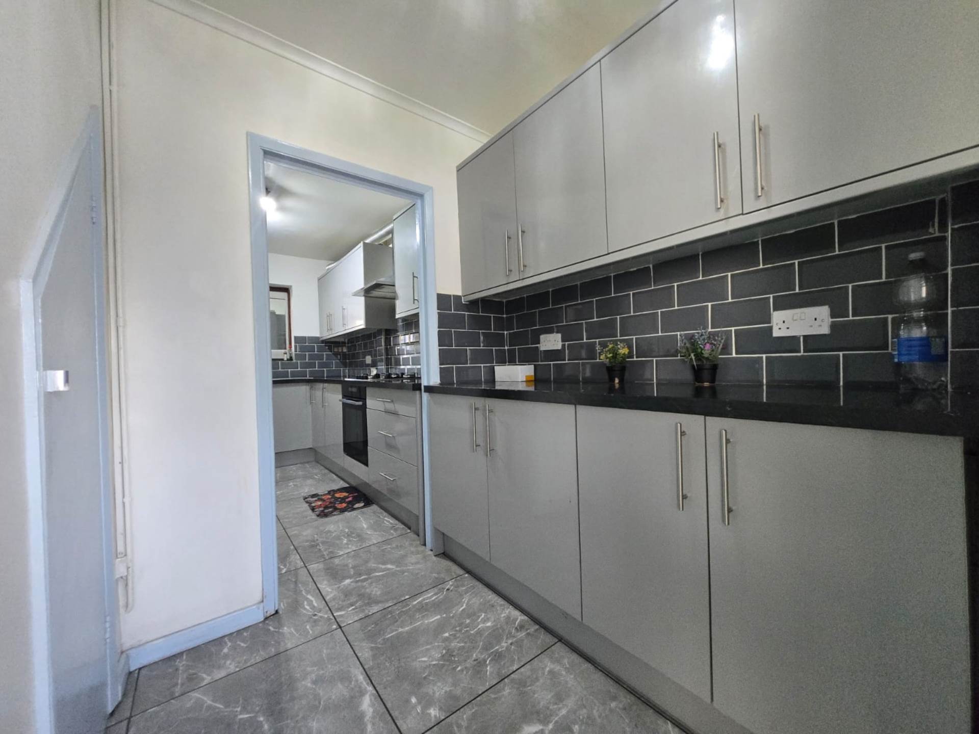 Hood Road, Rainham, RM13, Image 3