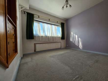 Hood Road, Rainham, RM13, Image 17