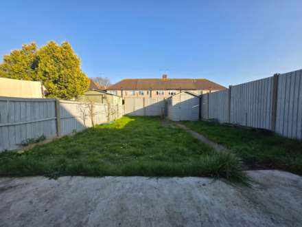 Hood Road, Rainham, RM13, Image 18